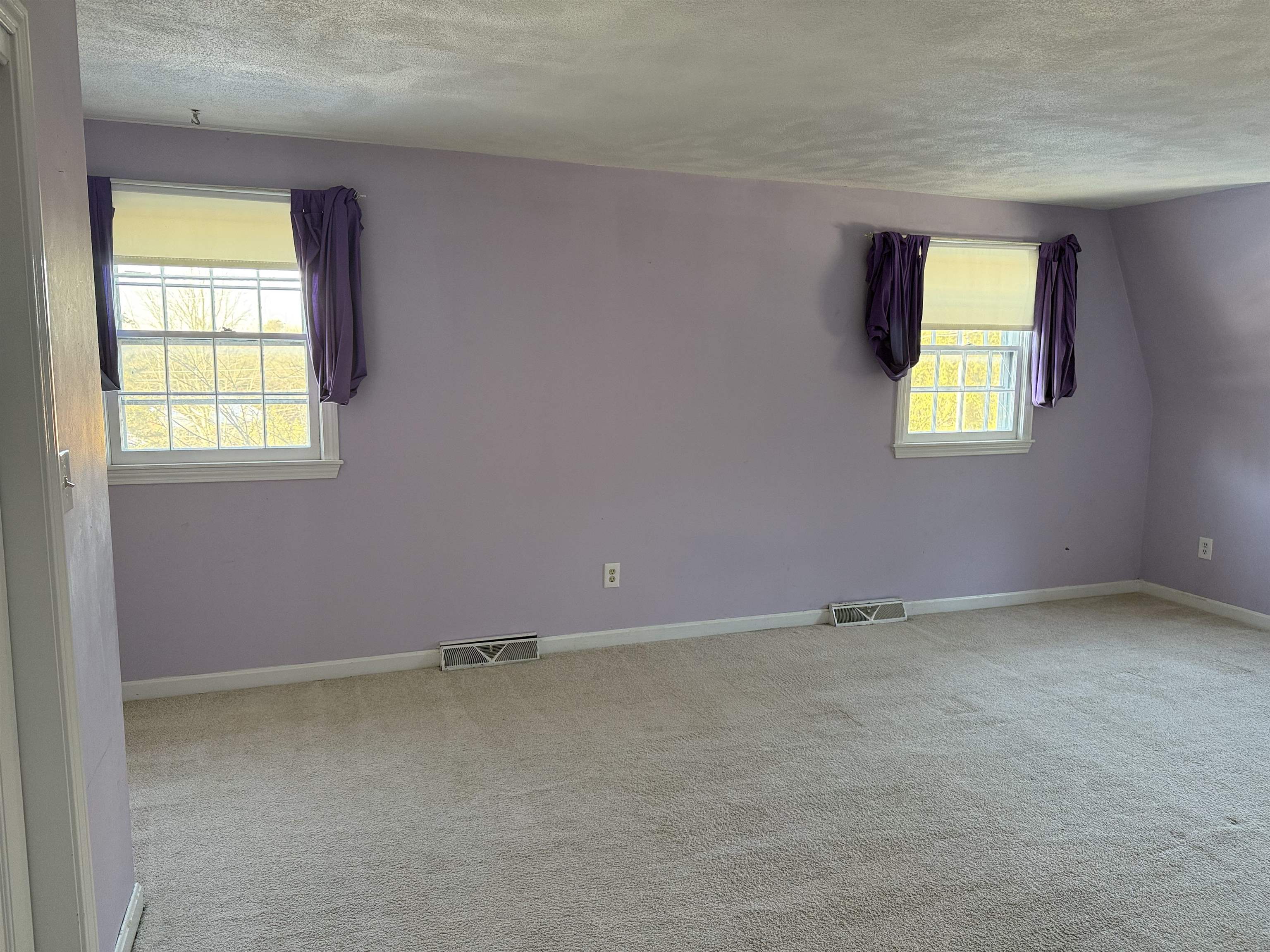 24 Shadwell Road Nashua, NH 03062 - Photo 13 of 17