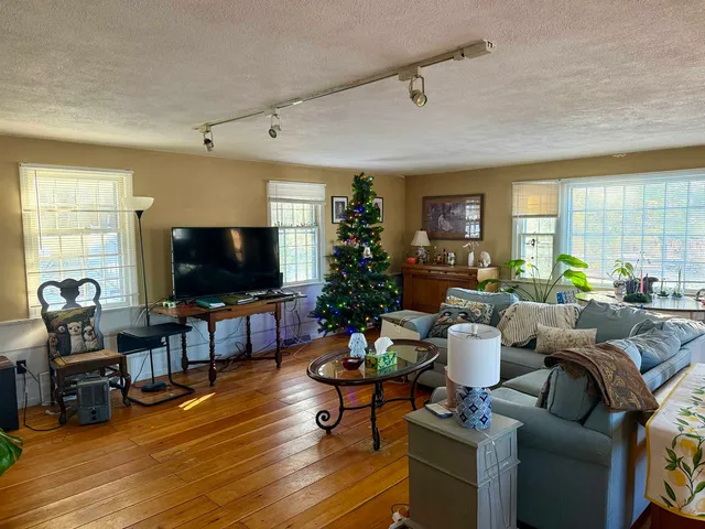 $549,900 | 24 Shadwell Road, Nashua, NH 03062