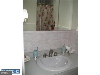 1802 Danforth Street Philadelphia, PA 19152 - Photo 12 of 12 Bathroom