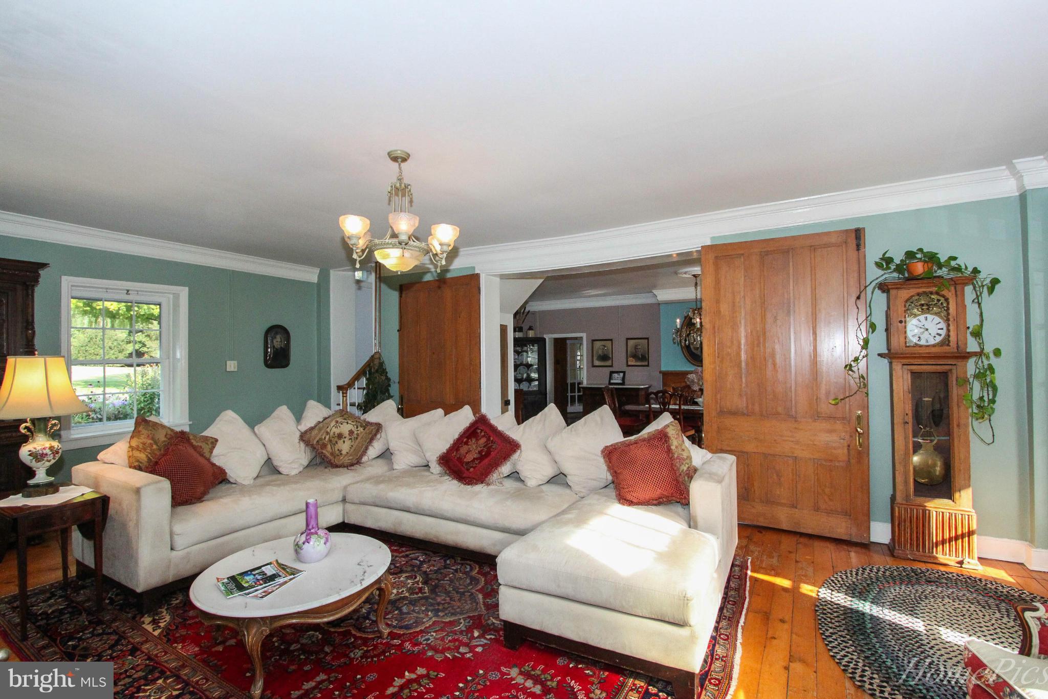 17318 Spielman Road Fairplay, MD 21733 - Photo 23 of 30 Living Room
