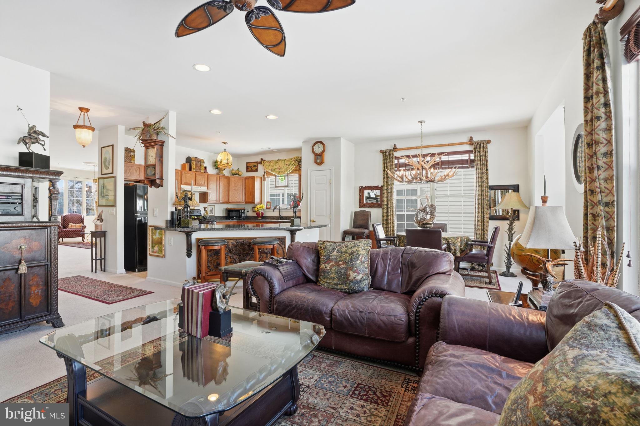 941 Hamilton Way Warminster, PA 18974 - Photo 19 of 27 Family Room