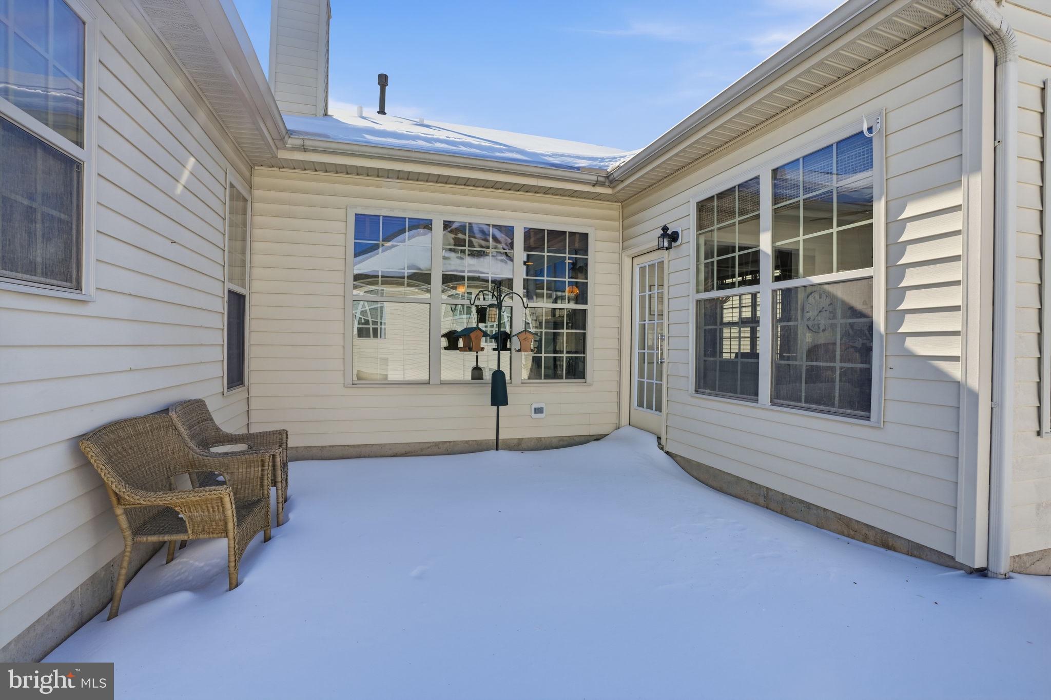 941 Hamilton Way Warminster, PA 18974 - Photo 4 of 27 Patio