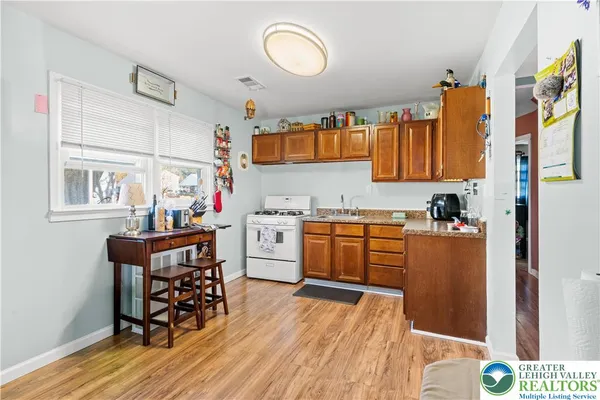 $327,900 | 2104 Fireside Drive, Bethlehem, PA 18018