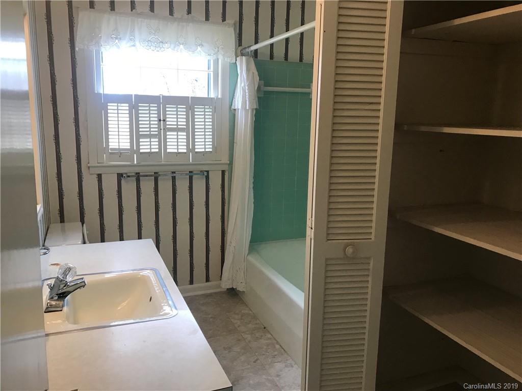 3031 River Road Shelby, NC 28152 - Photo 4 of 23 Gallery Image 4