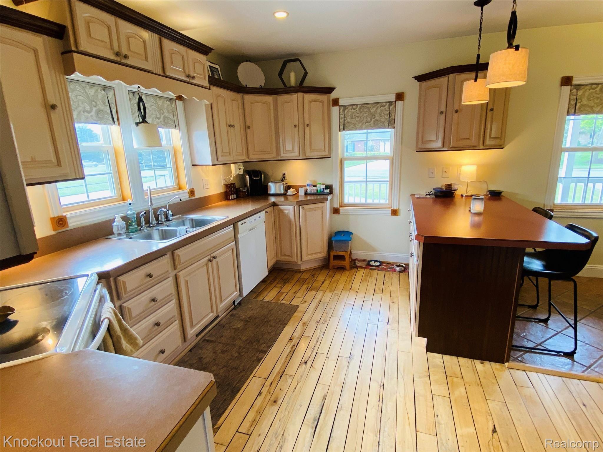 1865 West Freeland Road Saginaw, MI 48604 - Photo 11 of 55 Photo May 23, 5 20 53 PM.jpg