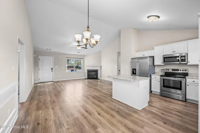 $1,725 | 111 Easton Drive, Richlands, NC 28574