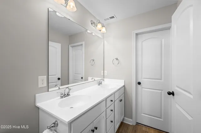 $1,725 | 111 Easton Drive, Richlands, NC 28574