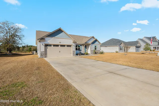 $1,725 | 111 Easton Drive, Richlands, NC 28574