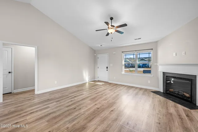 $1,725 | 111 Easton Drive, Richlands, NC 28574