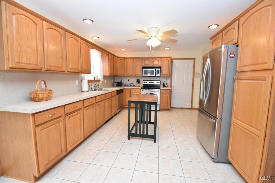 19 Choctaw Road Jim Thorpe, PA 18229 - Photo 2 of 43 Gallery Image 2