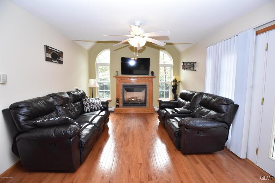 19 Choctaw Road Jim Thorpe, PA 18229 - Photo 3 of 43 Gallery Image 3
