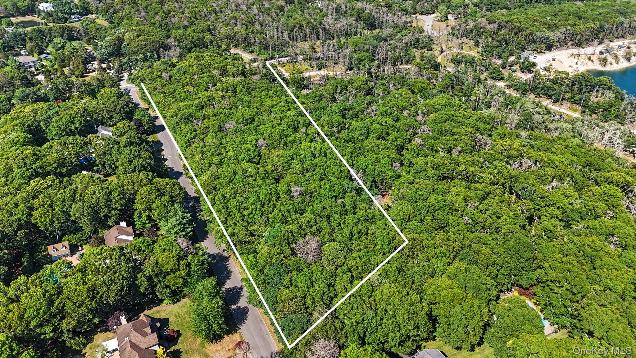 131 Old Country Road Westhampton, NY 11977 - Photo 5 of 6