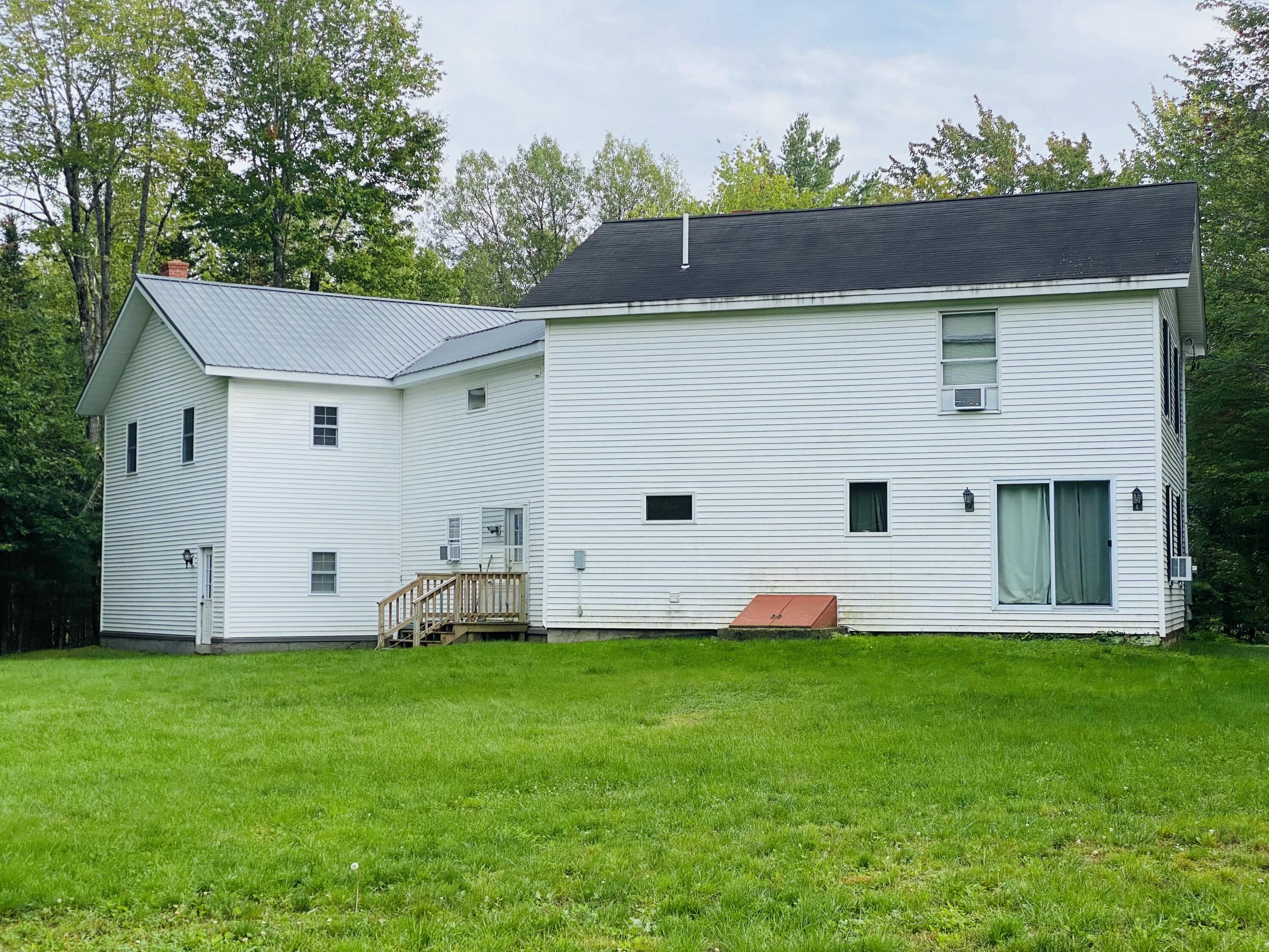 773 Lower Detroit Road Plymouth, ME 04969 - Photo 2 of 33 Back