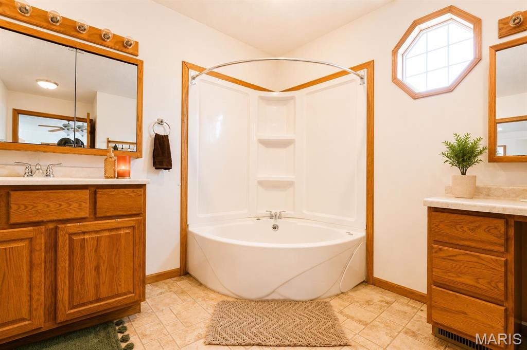 1711 Methodist Street Carlyle, IL 62231 - Photo 39 of 43