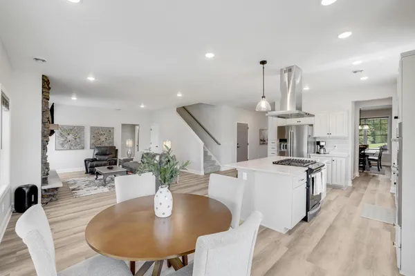 $669,900 | 9867 Kahler Avenue Northeast, Monticello, MN 55362