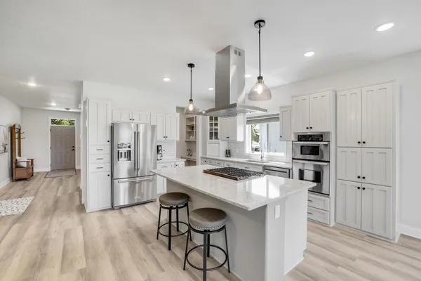 $669,900 | 9867 Kahler Avenue Northeast, Monticello, MN 55362