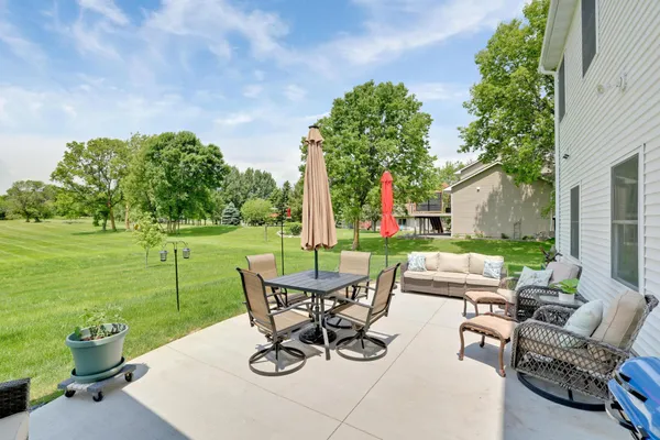 $669,900 | 9867 Kahler Avenue Northeast, Monticello, MN 55362