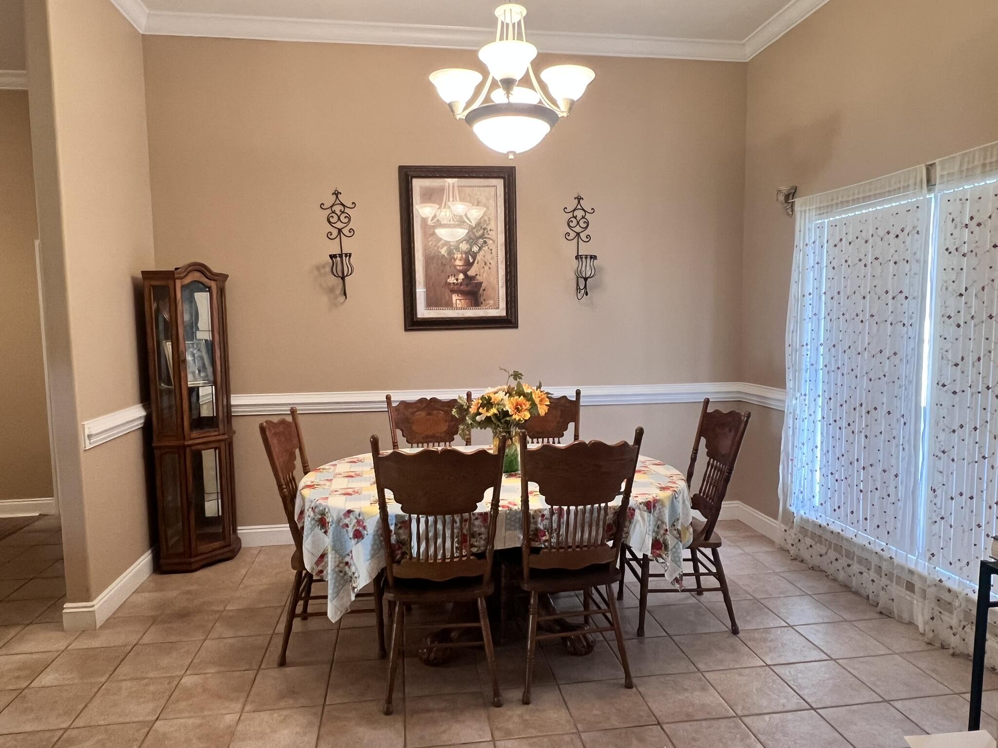 5526 Monterrey Road Crestview, FL 32539 - Photo 4 of 18 IMG_3095