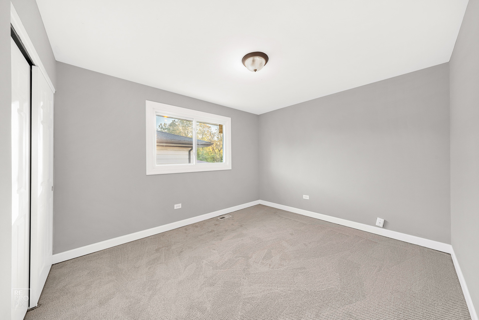 18201 Ravisloe Terrace Country Club Hills, IL 60478 - Photo 12 of 17