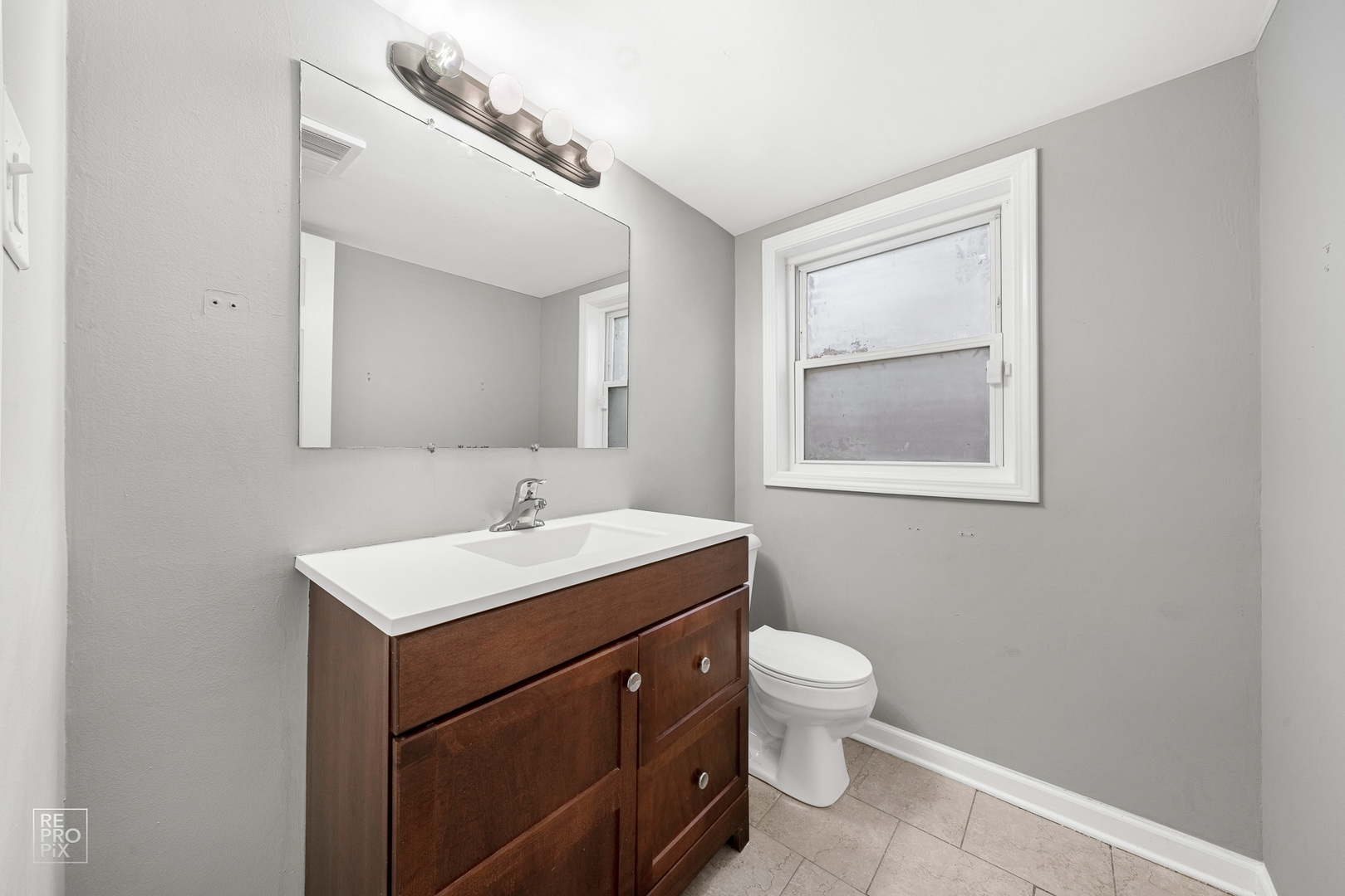 18201 Ravisloe Terrace Country Club Hills, IL 60478 - Photo 10 of 17