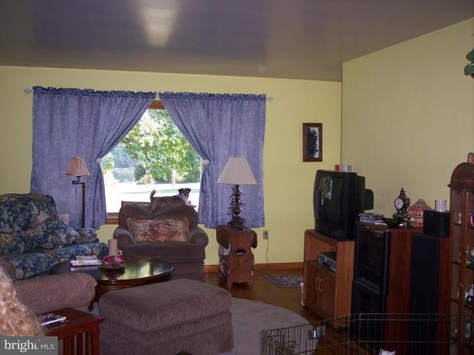 10967 Big Pool Road Big Pool, MD 21711 - Photo 3 of 21 Living Room #2