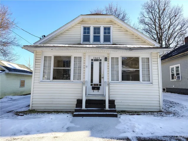 $129,900 | 1005 Ney Avenue, Whitestown, NY 13502