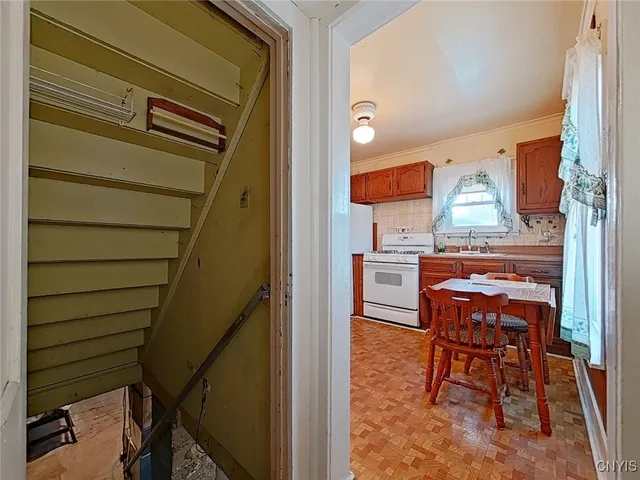 $129,900 | 1005 Ney Avenue, Whitestown, NY 13502