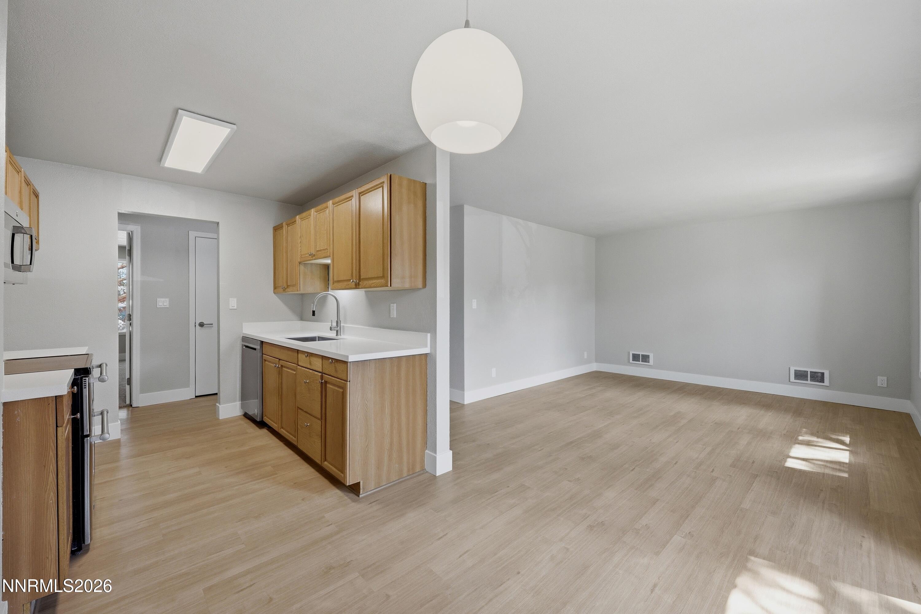3924 Clear Acre Lane, Unit 102 Reno, NV 89512 - Photo 18 of 31 3924_clear_acre_ln_unit_102_015