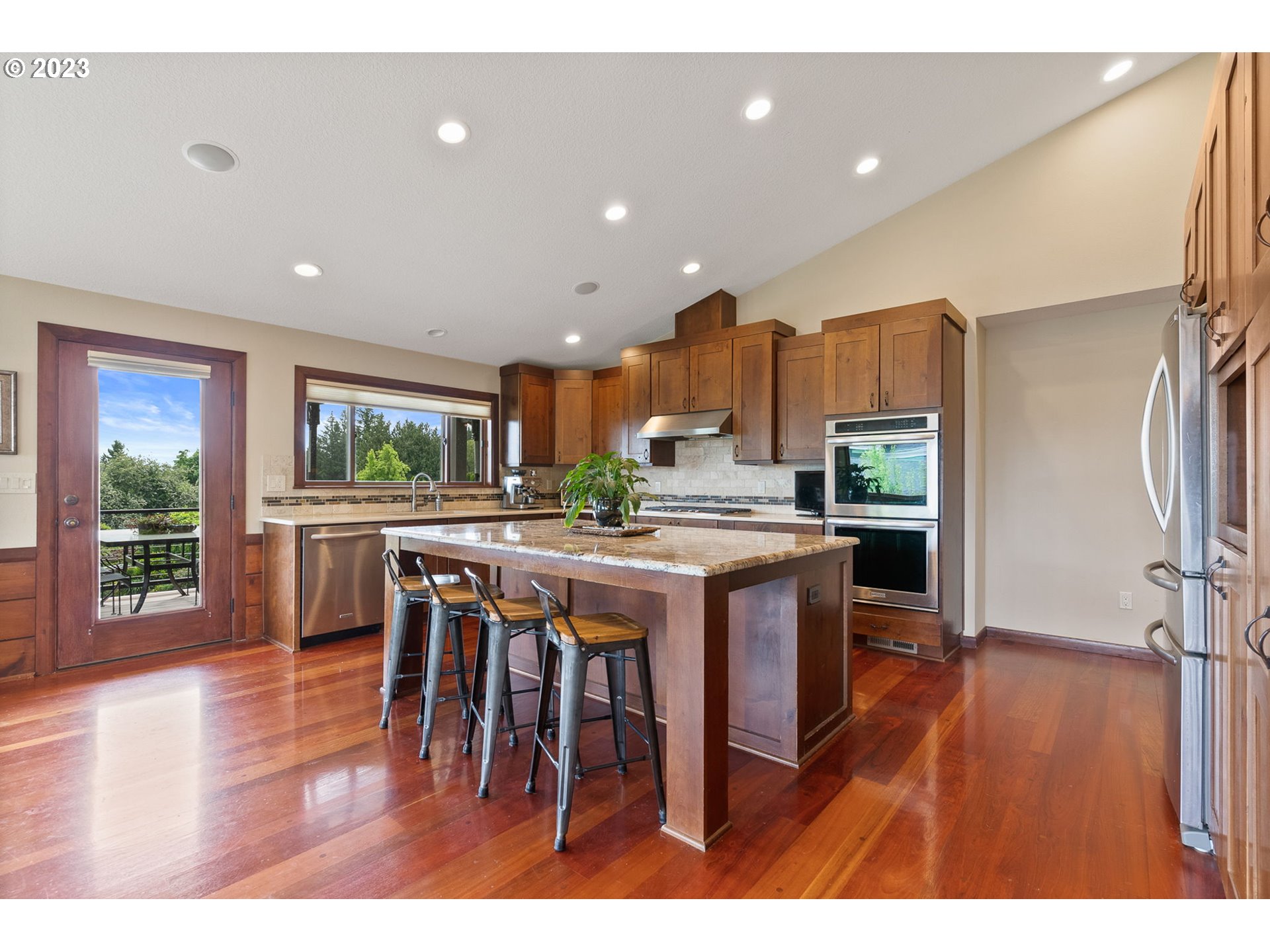 12300 Southeast Ridgecrest Road Happy Valley, OR 97086 - Photo 12 of 35 Kitchen