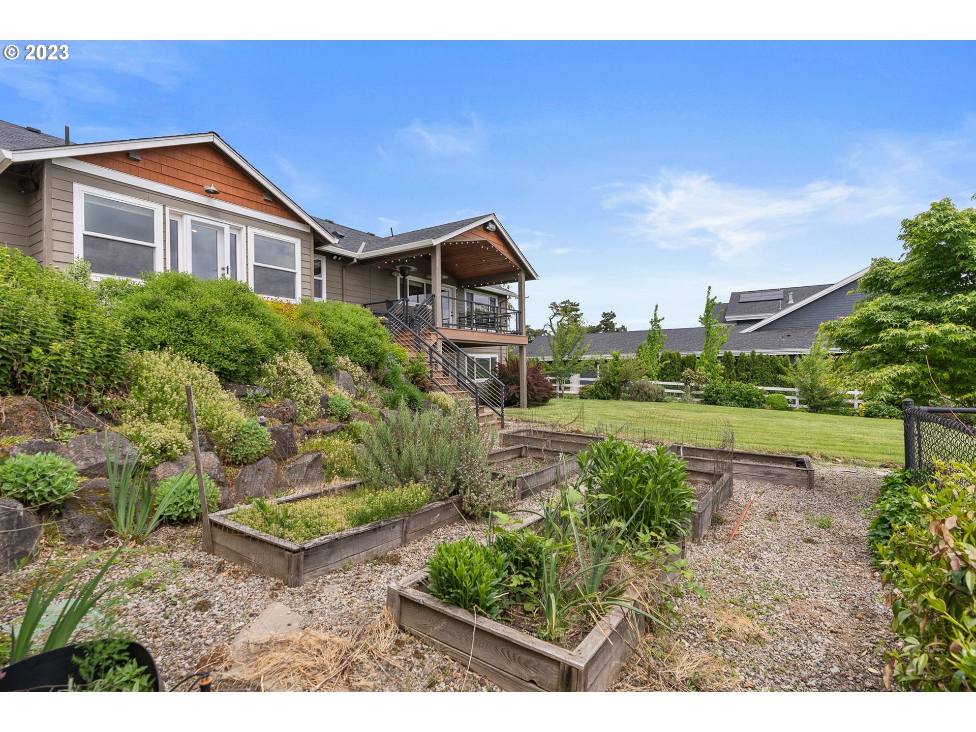 12300 Southeast Ridgecrest Road Happy Valley, OR 97086 - Photo 27 of 35 Garden