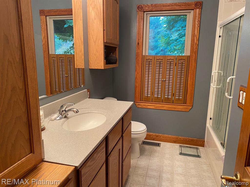 1880 Tooley Road Howell, MI 48843 - Photo 13 of 22
