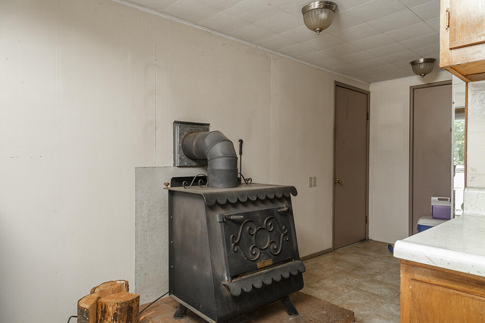 6446 Holland Loop Road Cave Junction, OR 97523 - Photo 13 of 55 12