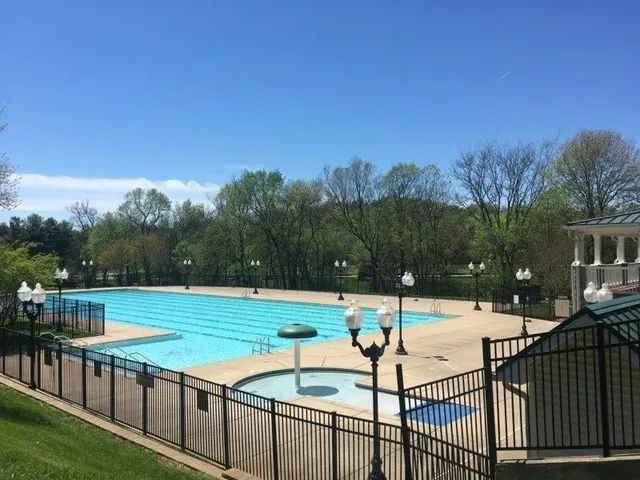 a view of a tennis court