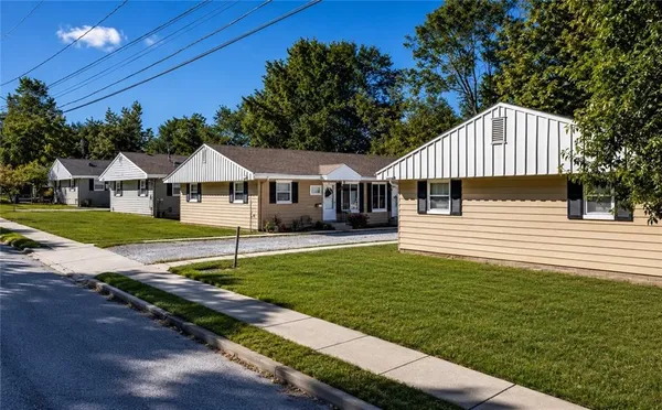 $792,000 | 4312 Pearl Street, Kansas City, KS 66103