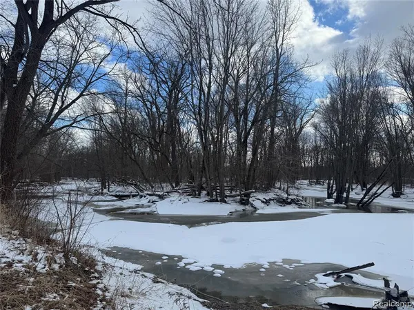 $185,900 | 1 Remer Road, East China, MI 48054