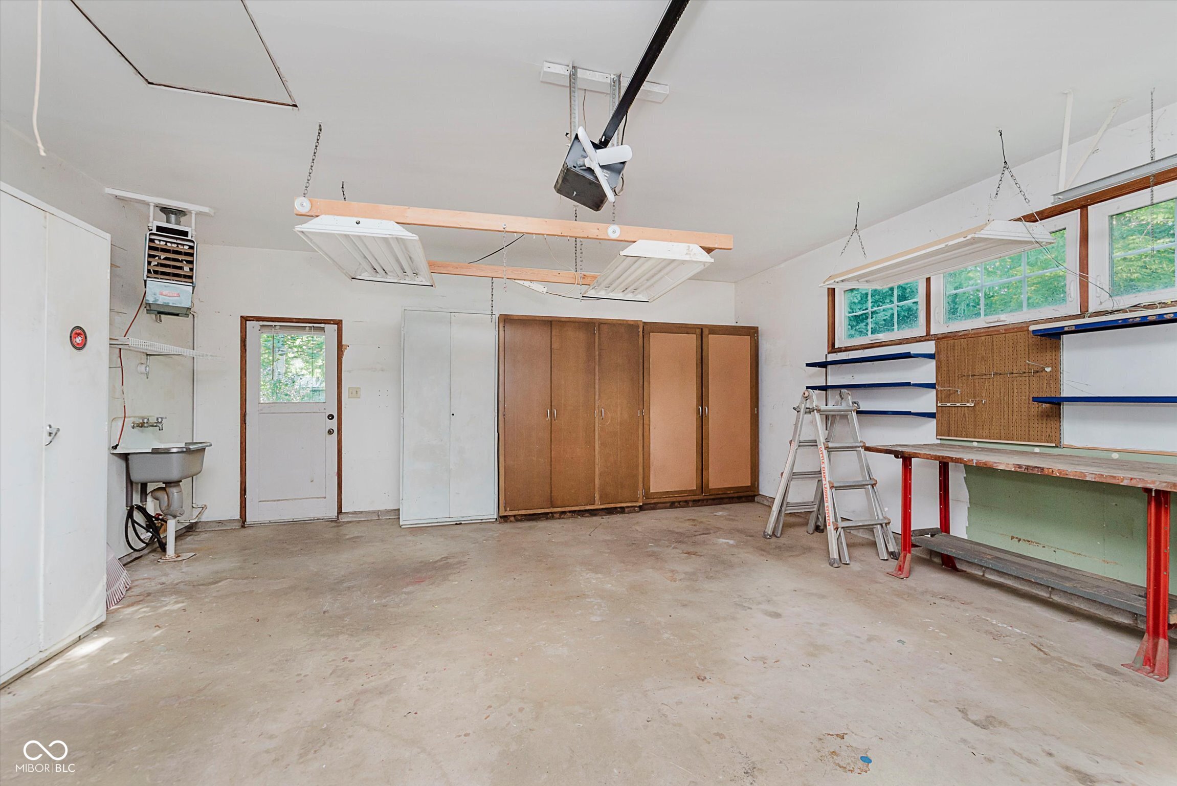 9221 North Delaware Street Indianapolis, IN 46240 - Photo 25 of 28