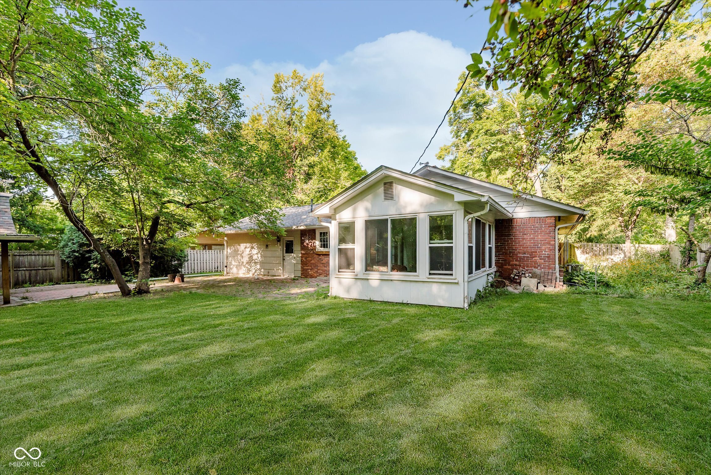 9221 North Delaware Street Indianapolis, IN 46240 - Photo 27 of 28