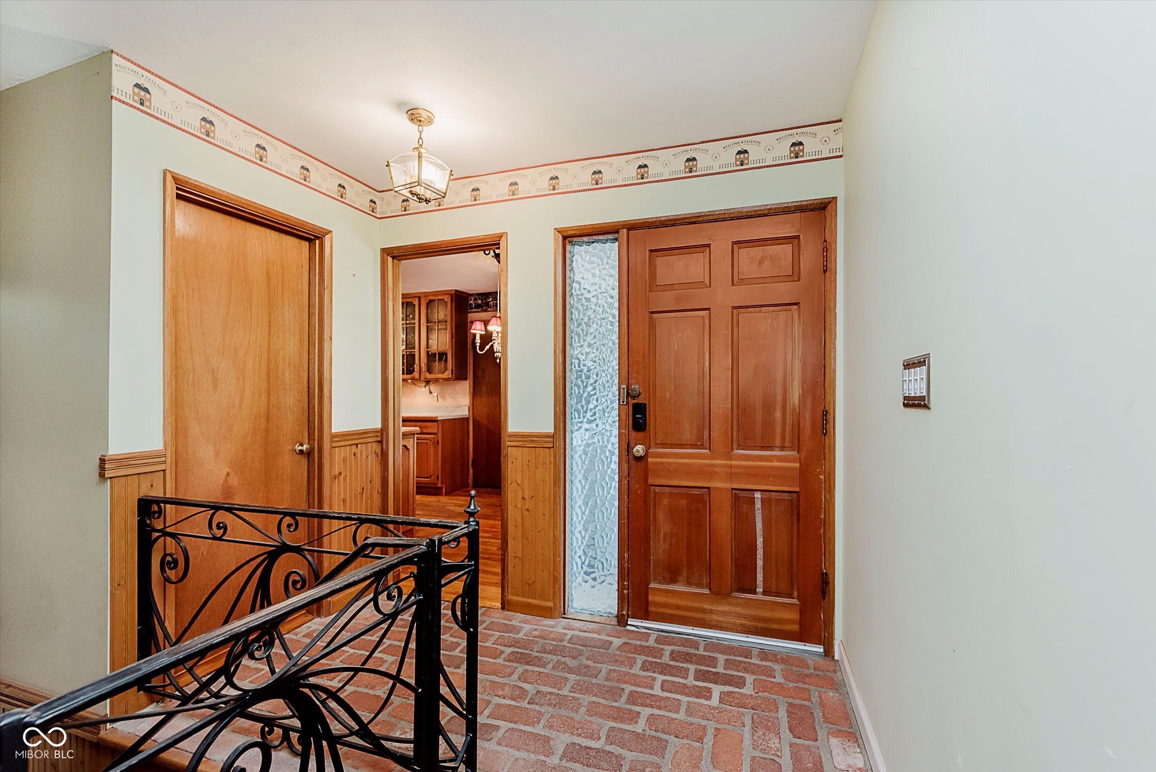 9221 North Delaware Street Indianapolis, IN 46240 - Photo 4 of 28