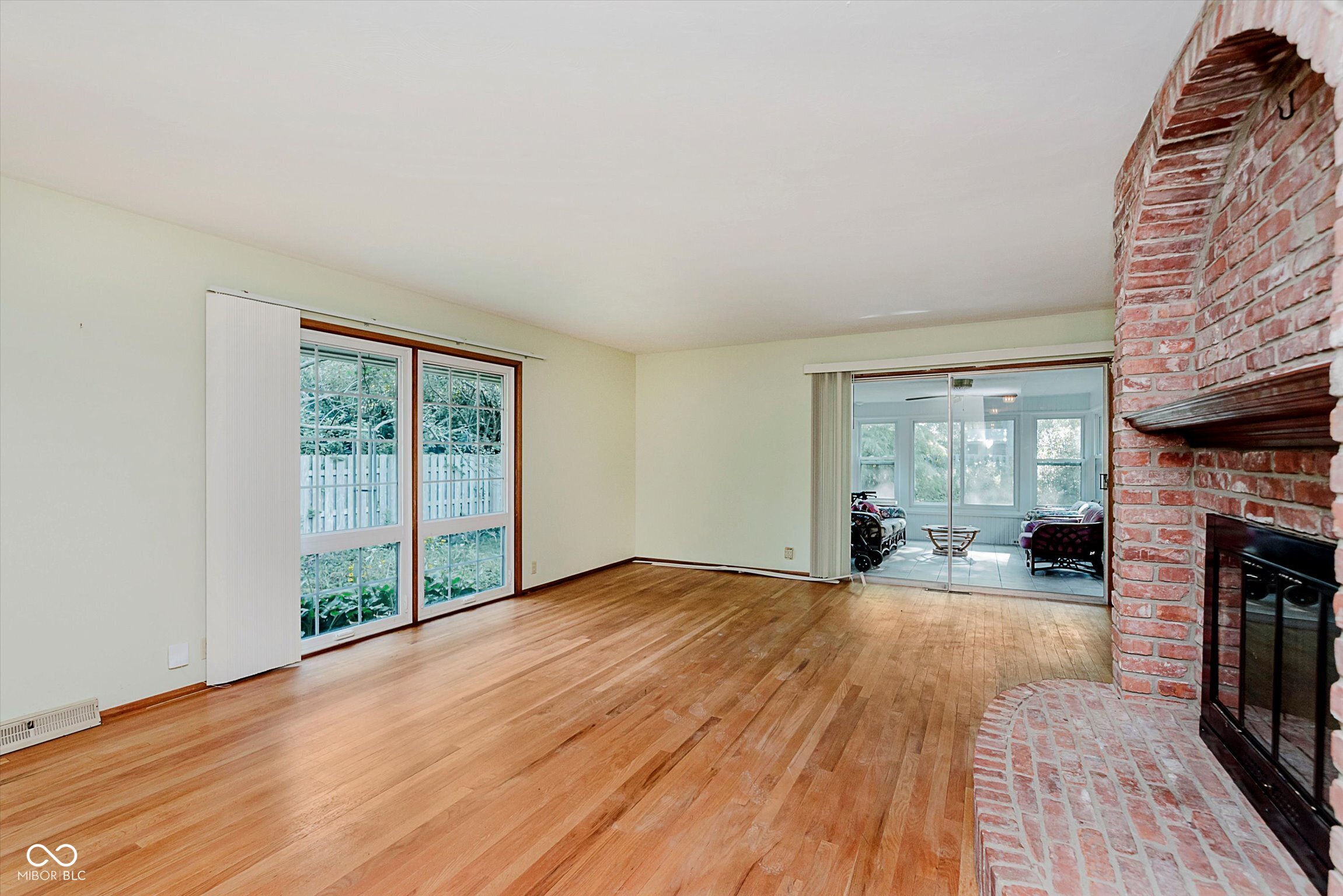 9221 North Delaware Street Indianapolis, IN 46240 - Photo 5 of 28