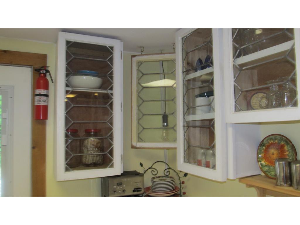 17 Spring Street Hillsborough, NH 03244 - Photo 6 of 18 Gallery Image 6