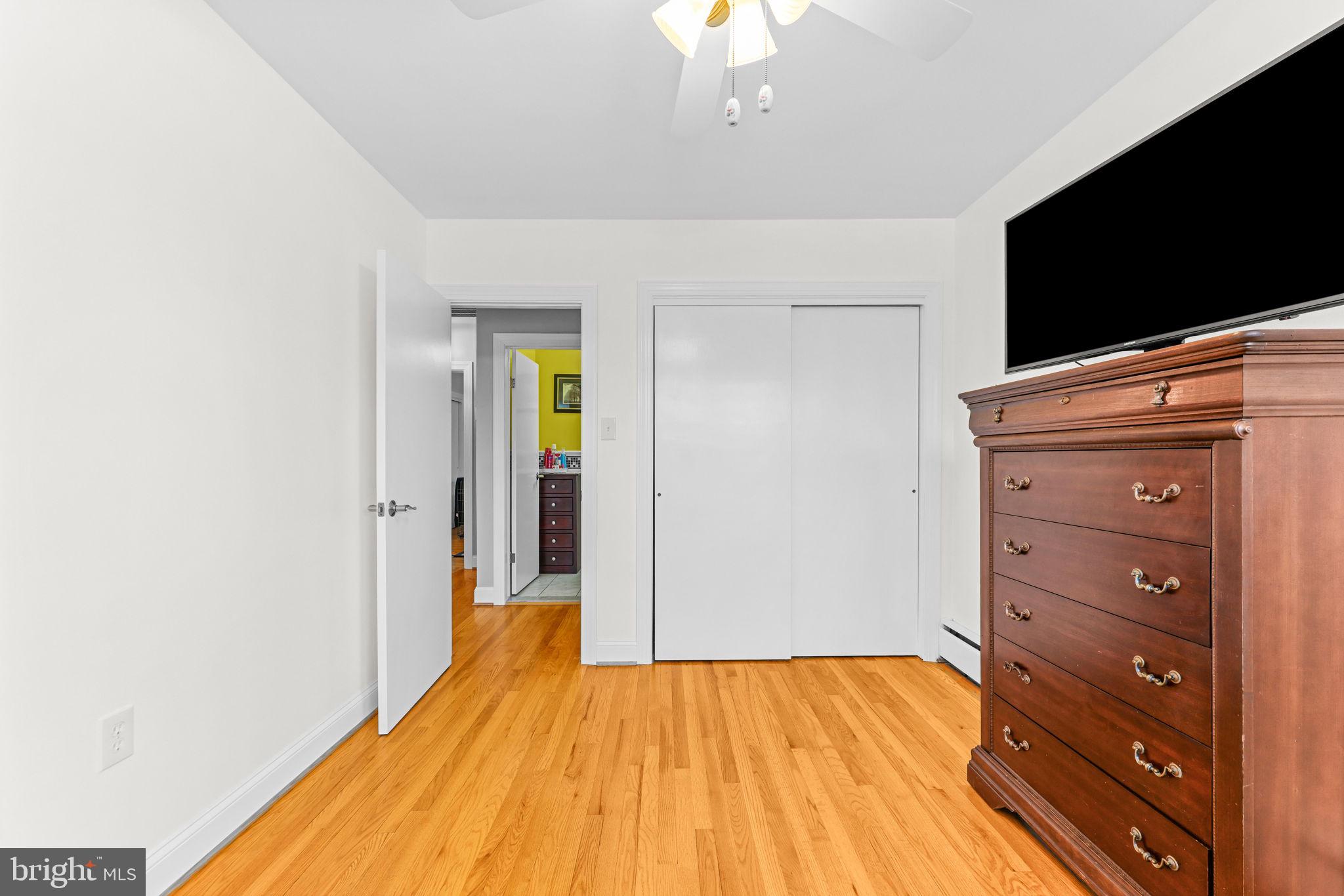 2902 Ritchie Avenue Baltimore, MD 21219 - Photo 23 of 43 a view of a livingroom with wooden floor