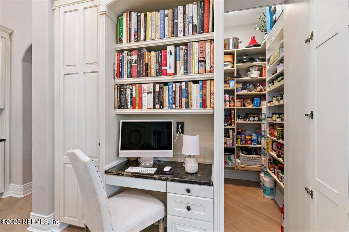 23 Corona Road Ponte Vedra Beach, FL 32082 - Photo 20 of 61 Built in desk and bookshelves