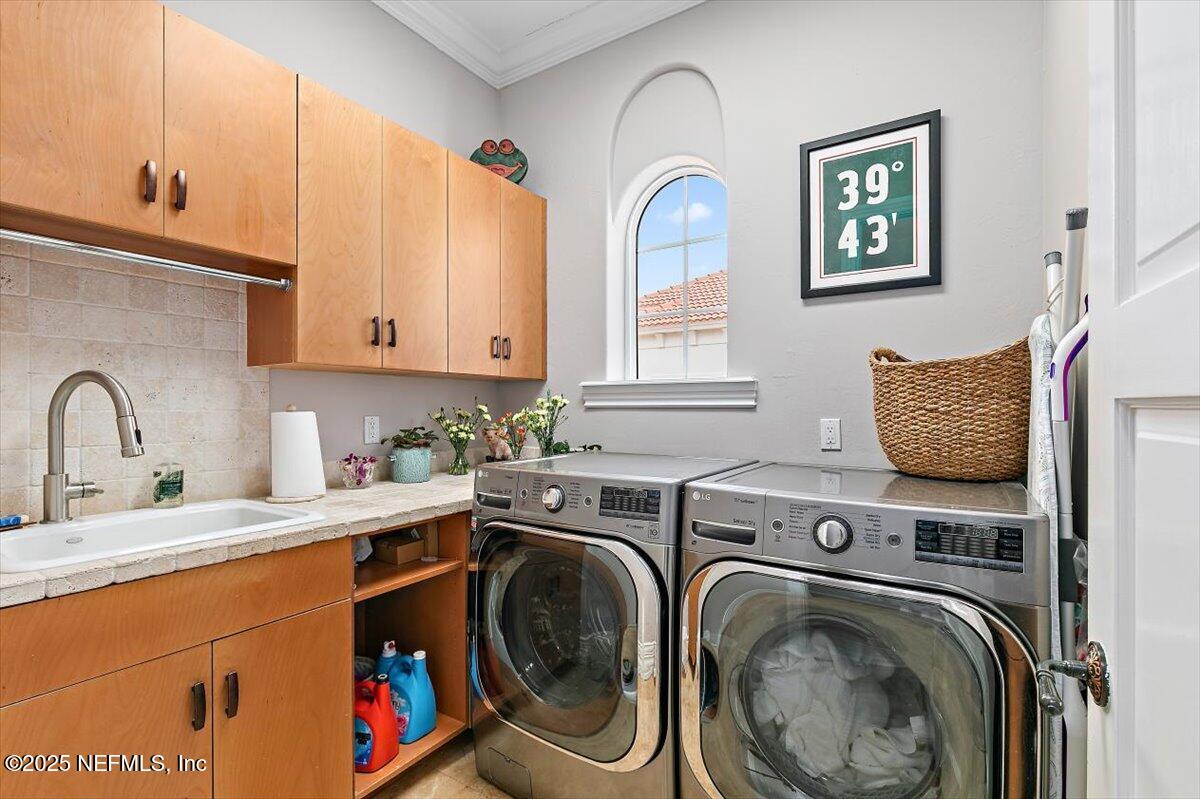 23 Corona Road Ponte Vedra Beach, FL 32082 - Photo 39 of 61 Laundry room