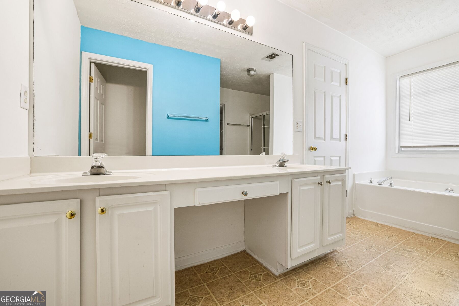 690 Burnham Ridge Lawrenceville, GA 30046 - Photo 19 of 25 Gallery Image 19