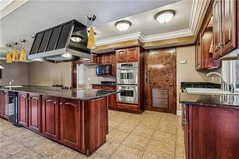 $430,000 | 1401 Avenue E, Marrero, LA 70072