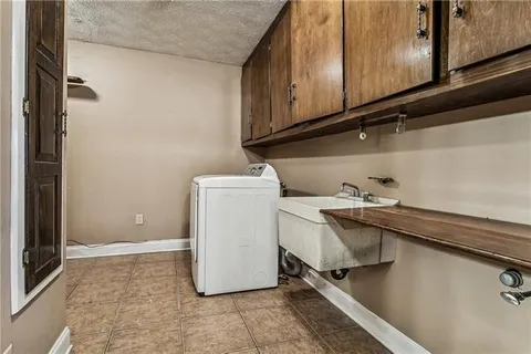 $430,000 | 1401 Avenue E, Marrero, LA 70072