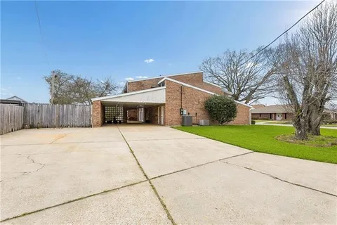 $430,000 | 1401 Avenue E, Marrero, LA 70072