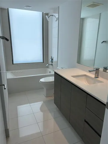 $5,850 | 460 Northeast 28th Street, Unit 2401, Miami, FL 33137