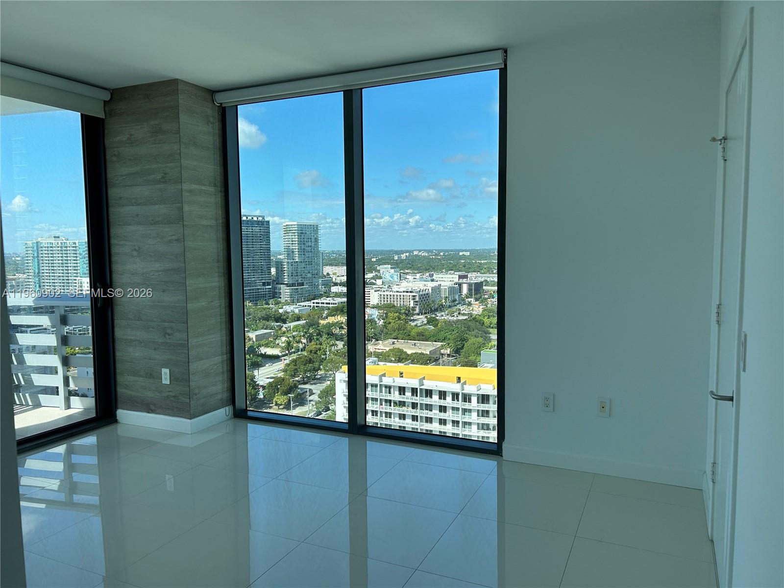 460 Northeast 28th Street, Unit 2401 Miami, FL 33137 - Photo 19 of 31 Primary Bedroom