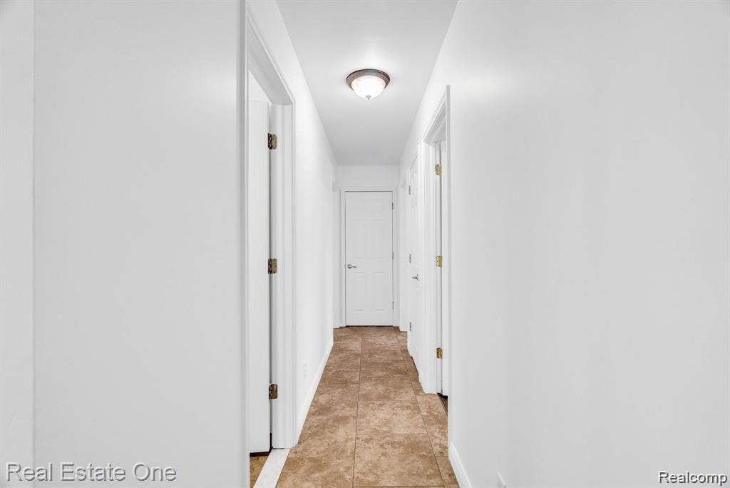 50500 Card Road Macomb, MI 48044 - Photo 15 of 26